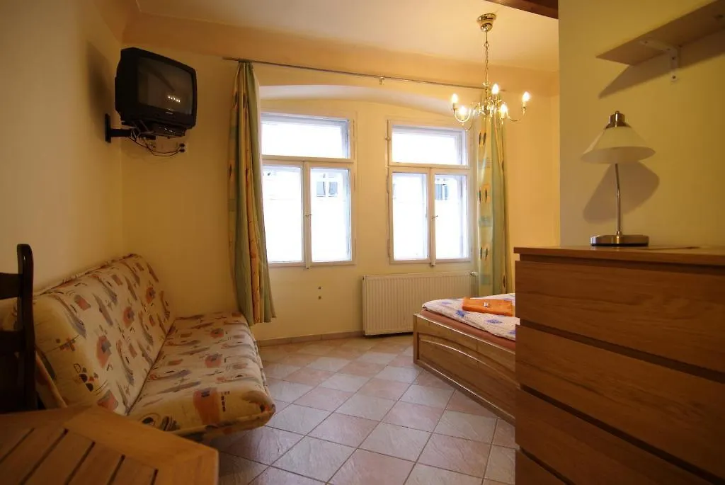 Bed & Breakfast U Zlateho Konicka / The Golden Horse House
